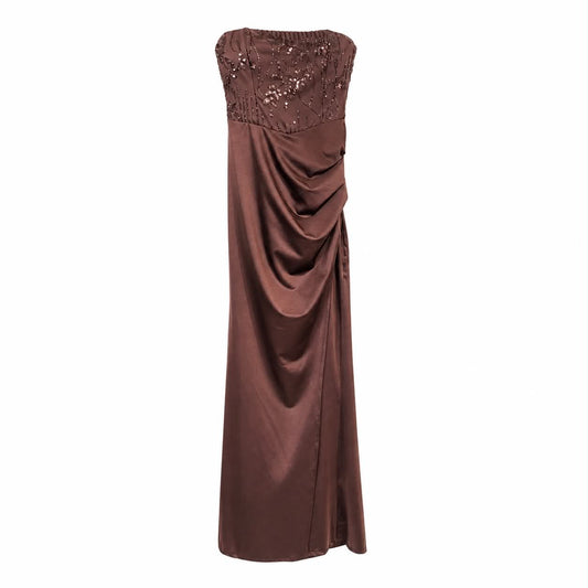 Abito Lungo Satinato Marrone con Paillettes e Perline